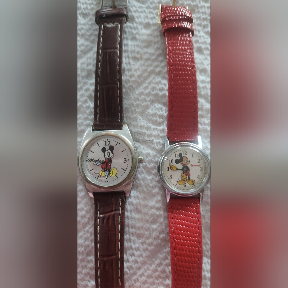 Disney Mickey Mouse Watch Collection - Picture 3 of 4